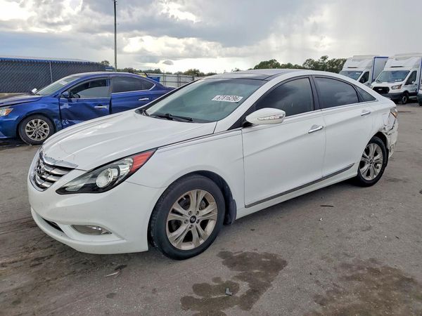 2012 HYUNDAI SONATA Middle level