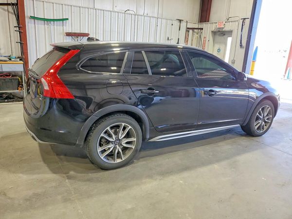 2018 VOLVO V60 CROSS COUNTRY