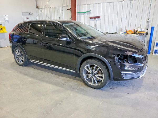 2018 VOLVO V60 CROSS COUNTRY