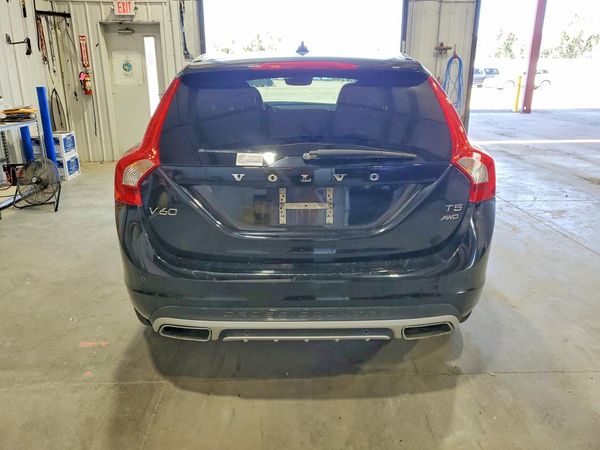 2018 VOLVO V60 CROSS COUNTRY