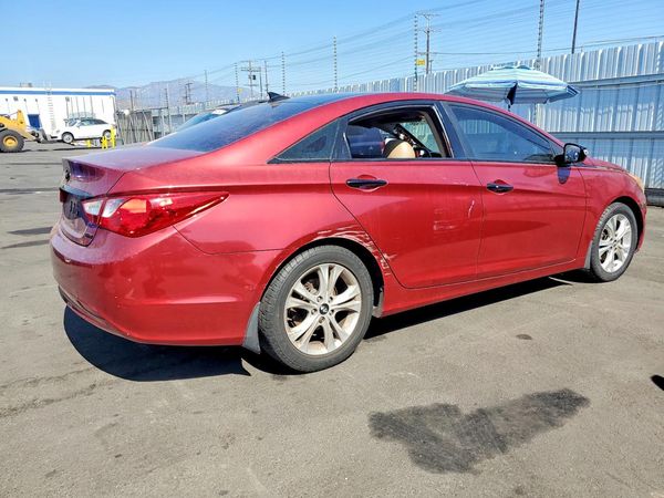 2012 HYUNDAI SONATA Middle level