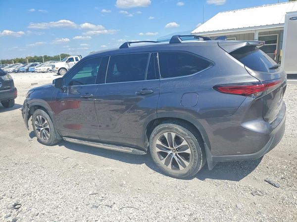 2022 TOYOTA HIGHLANDER