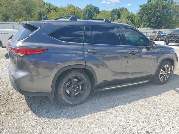 2022 TOYOTA HIGHLANDER