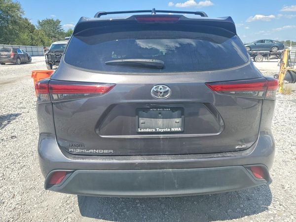 2022 TOYOTA HIGHLANDER