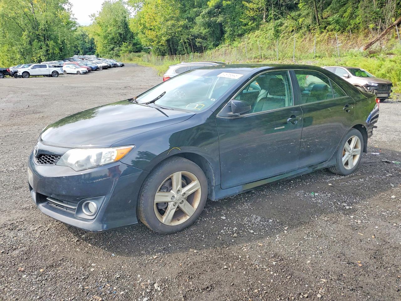 2014 TOYOTA CAMRY