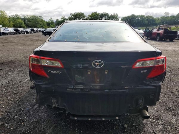 2014 TOYOTA CAMRY