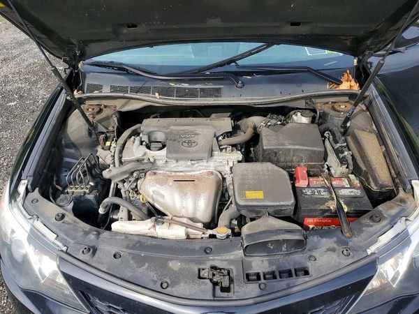 2014 TOYOTA CAMRY