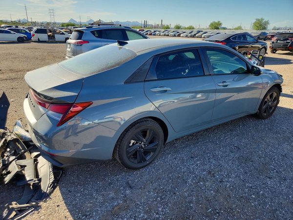 2021 HYUNDAI ELANTRA Blue