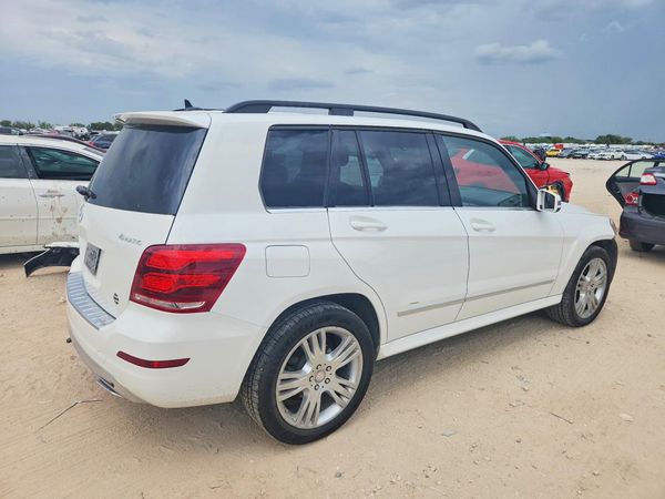 2015 MERCEDES-BENZ GLK