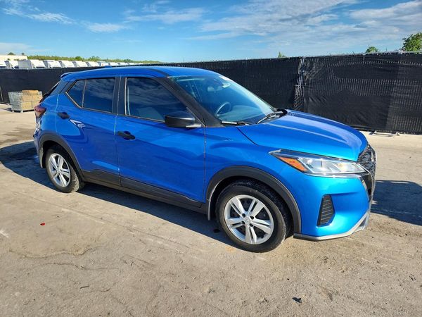 2023 NISSAN KICKS