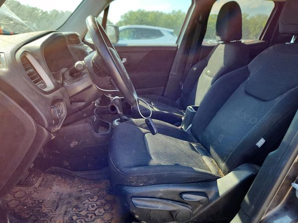 2017 JEEP RENEGADE — DENT