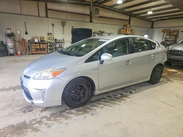 2015 TOYOTA PRIUS