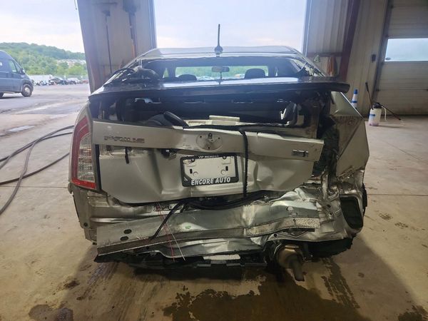 2015 TOYOTA PRIUS