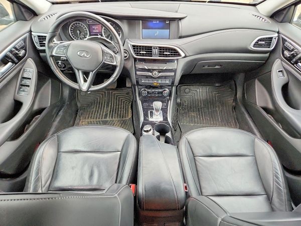 2017 INFINITI QX30