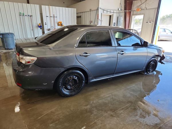 2013 TOYOTA COROLLA