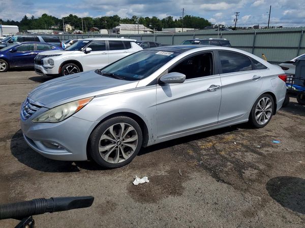 2013 HYUNDAI SONATA
