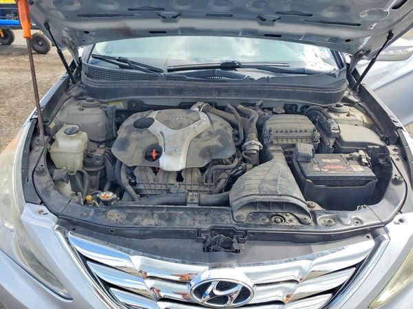 2013 HYUNDAI SONATA