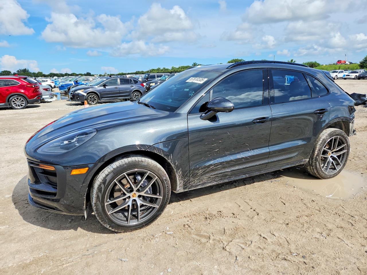 2024 PORSCHE MACAN