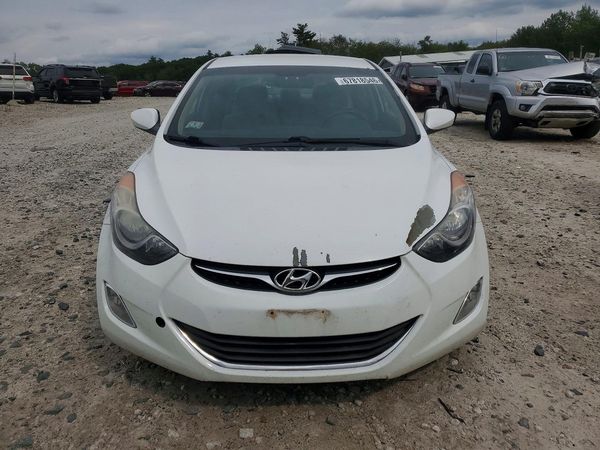 2013 HYUNDAI ELANTRA