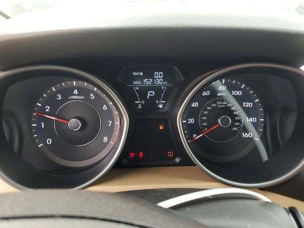 2013 HYUNDAI ELANTRA
