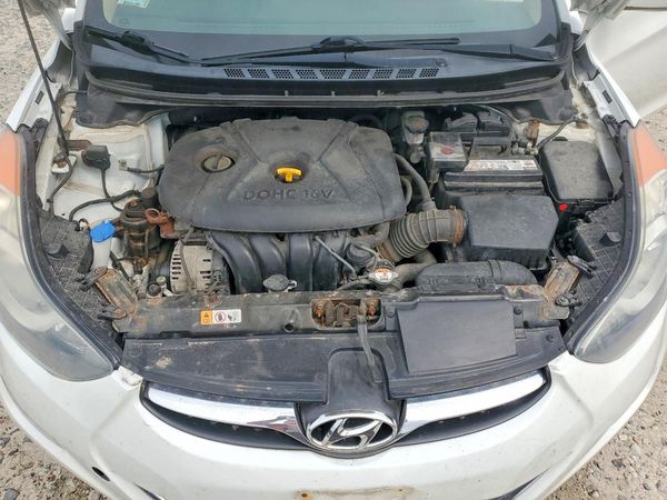 2013 HYUNDAI ELANTRA