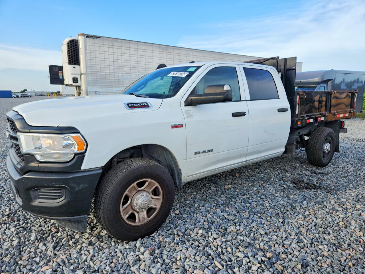 2022 RAM 2500 Tradesman — Front 3/4