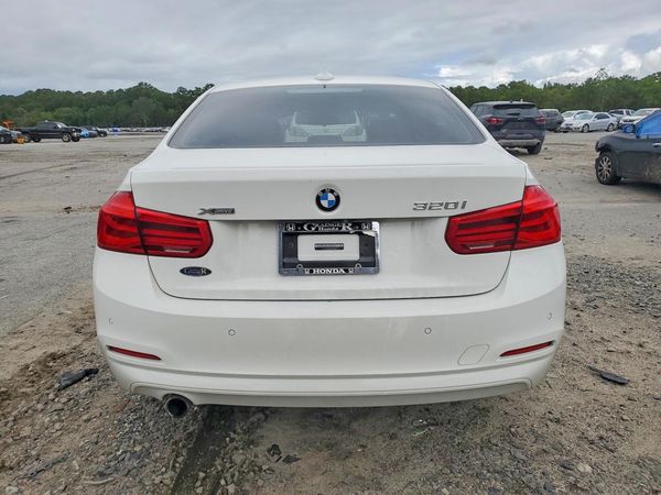 2018 BMW 320