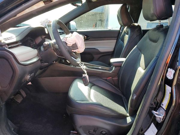 2025 JEEP COMPASS Limited — DENT