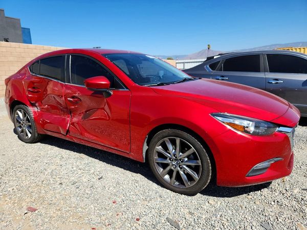 2018 MAZDA 3 Touring