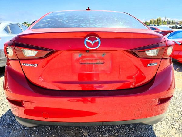 2018 MAZDA 3 Touring