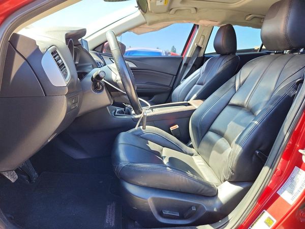 2018 MAZDA 3 Touring