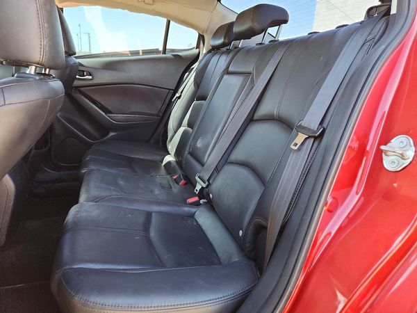 2018 MAZDA 3 Touring