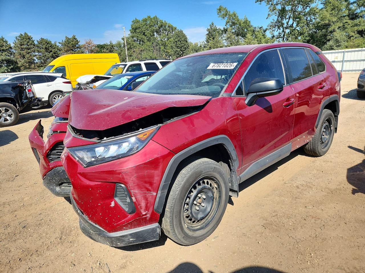 2022 TOYOTA RAV4 LE — Front 3/4