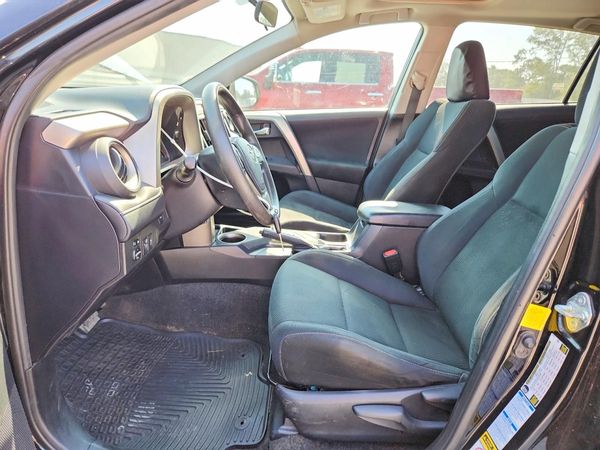 2015 TOYOTA RAV4 XLE (M Grade)