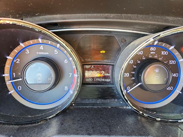 2013 HYUNDAI SONATA