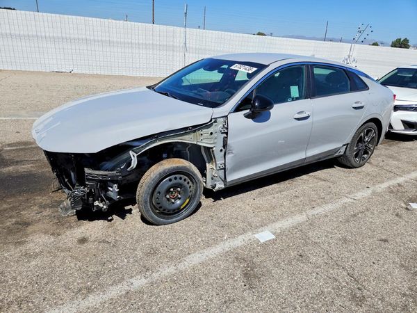2021 KIA CADENZA