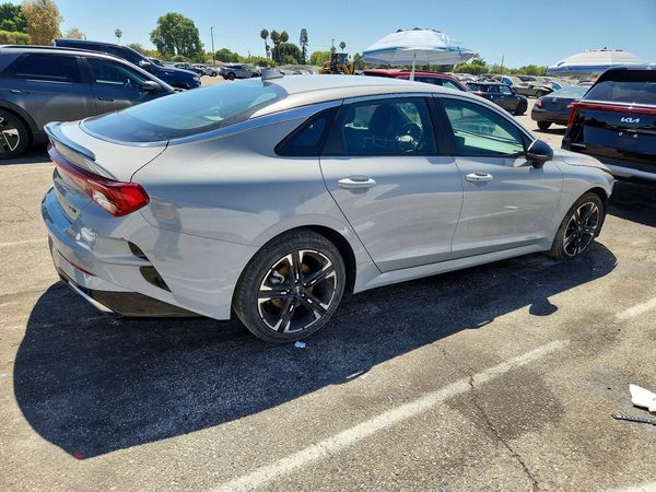 2021 KIA CADENZA GT-Line