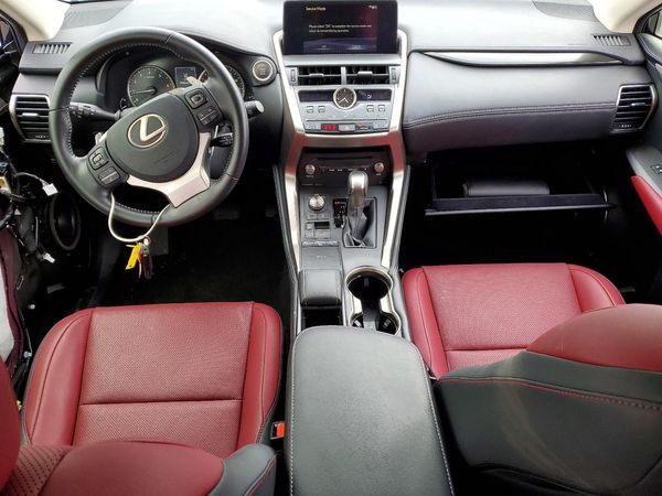 2020 LEXUS NX 300 Comfort