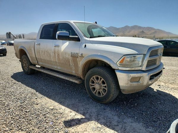 2016 RAM 2500 Laramie