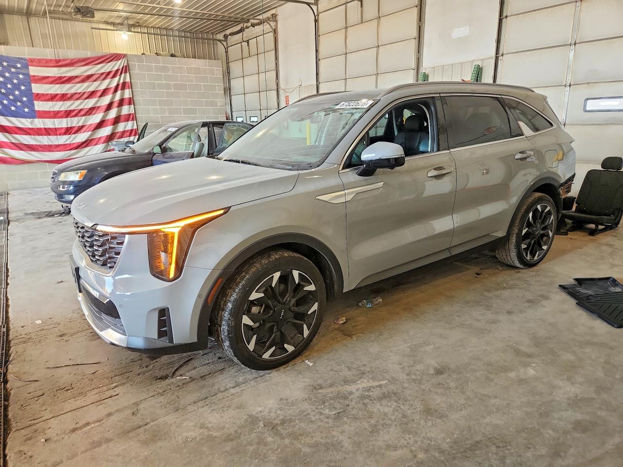 2025 KIA SORENTO