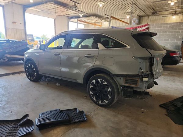 2025 KIA SORENTO