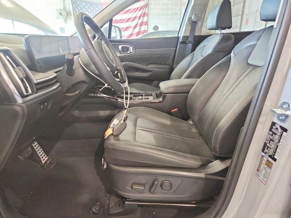 2025 KIA SORENTO