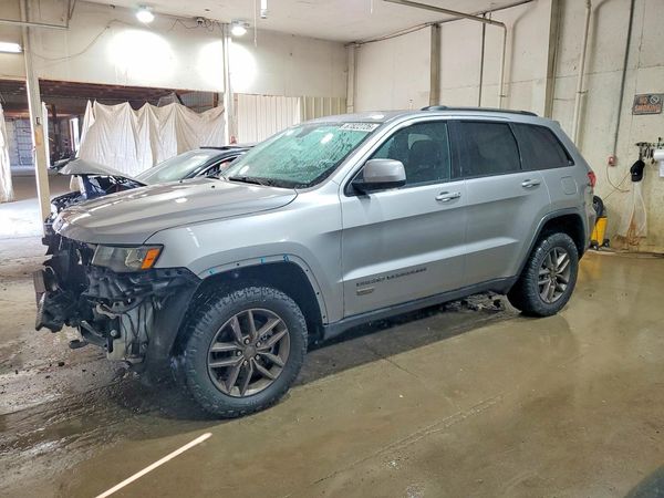 2016 JEEP GRAND CHEROKEE