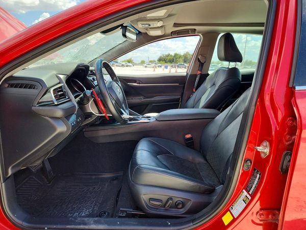 2019 TOYOTA CAMRY