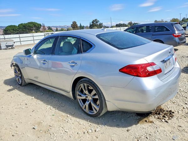 2013 INFINITI M37 — DSRA
