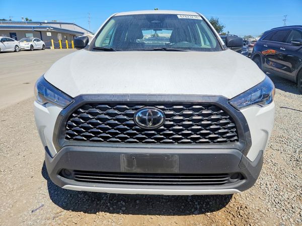 2025 TOYOTA COROLLA CROSS