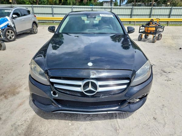 2016 MERCEDES-BENZ C C300