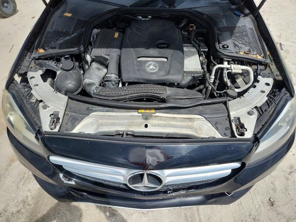 2016 MERCEDES-BENZ C C300