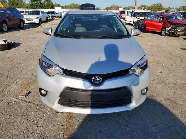 2015 TOYOTA COROLLA