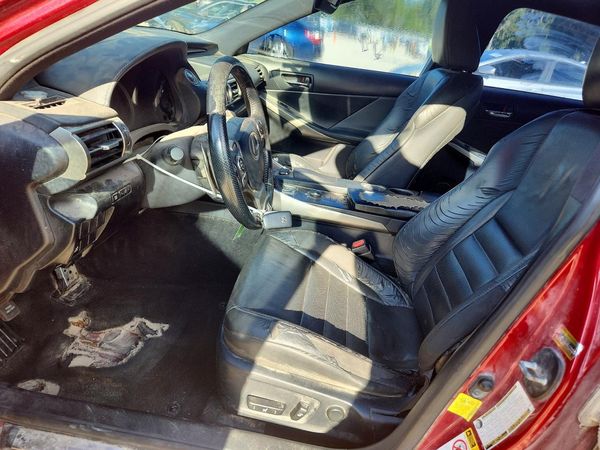 2015 LEXUS IS